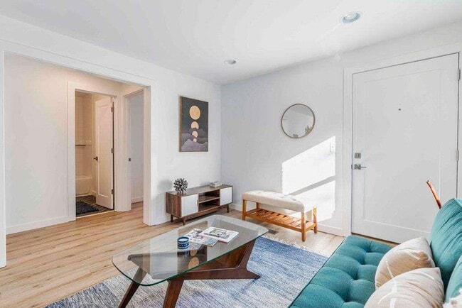 Photo - 1015 Greenwood Ave NE Unit 1