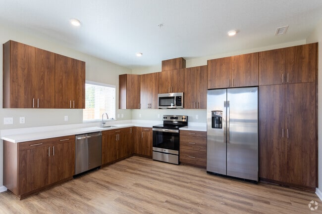 Independence Landing Apartments