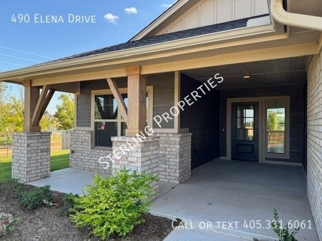 Photo - 490 Elena Dr