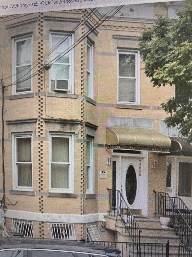 Building Photo - 7306 Forest Ave Unit Apt
