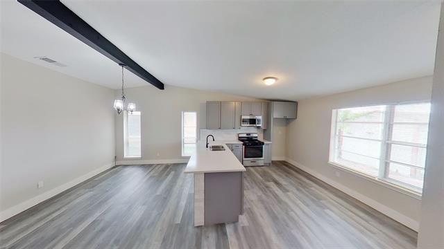 Photo - 606 Futrelle St