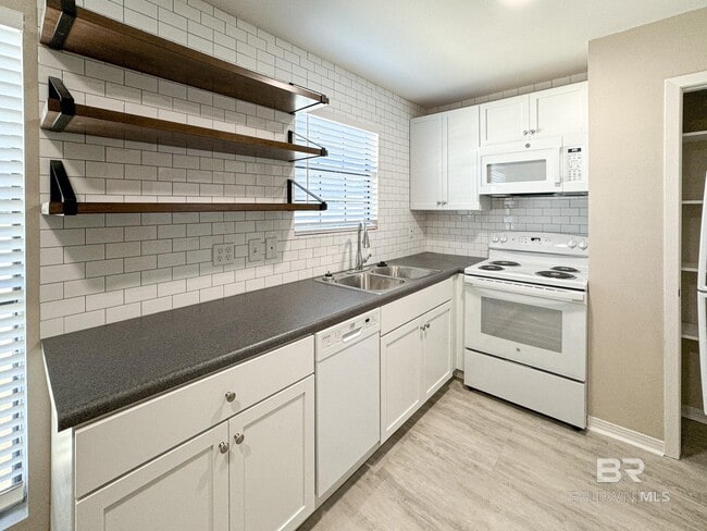 Photo - 6385 -A Schoel Ln