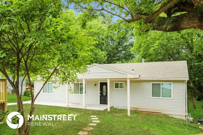 Building Photo - 6130 N Eugene Field Rd