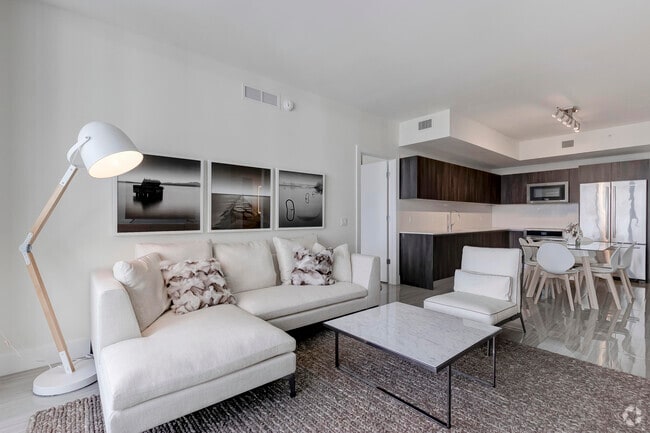 Building Photo - 2960 NE 207th St Unit 1015 Rental