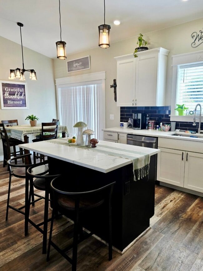 Photo - Spacious 4 Bedroom, 2 Bath Home in South Hill Subdivision – Burley, ID