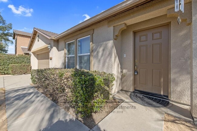 2244 Country View Ave