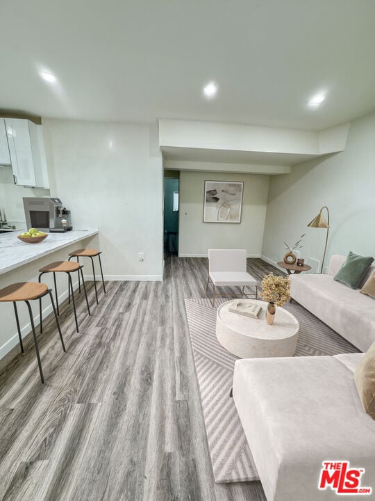 Building Photo - 2424 Ocean Park Blvd Unit 8