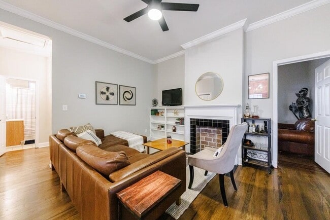 Photo - 358 Clifford Ave NE