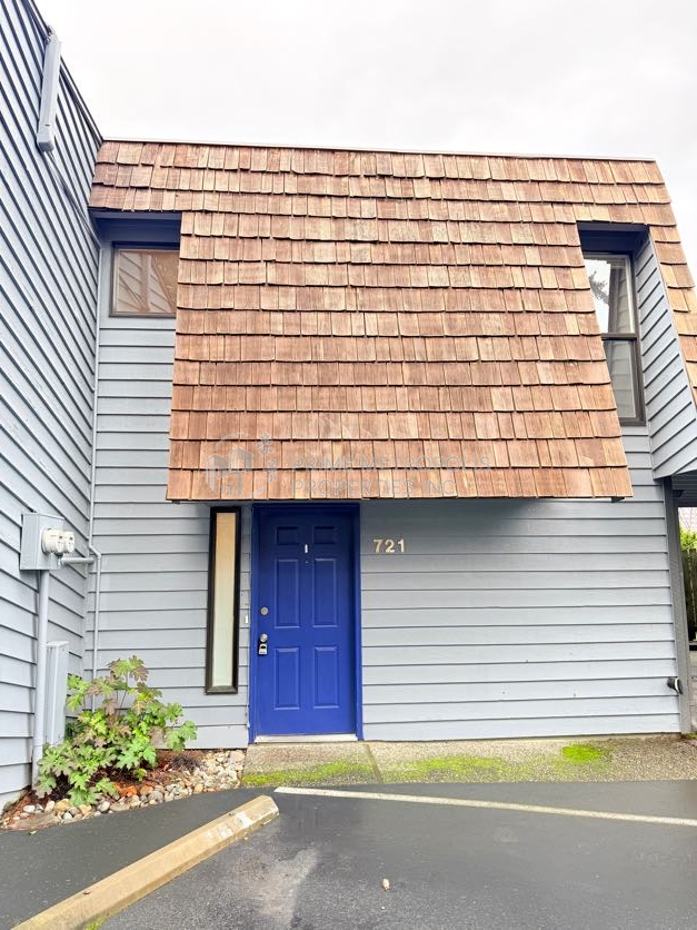 Building Photo - 721 141st Ln SE Unit 1