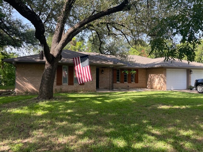 Building Photo - 3101 Forest Trail