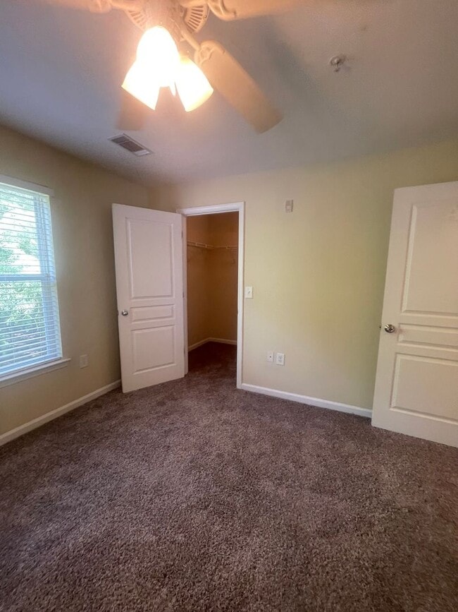 Photo - 14-1428 Bouck Unidad 14-1428 - A