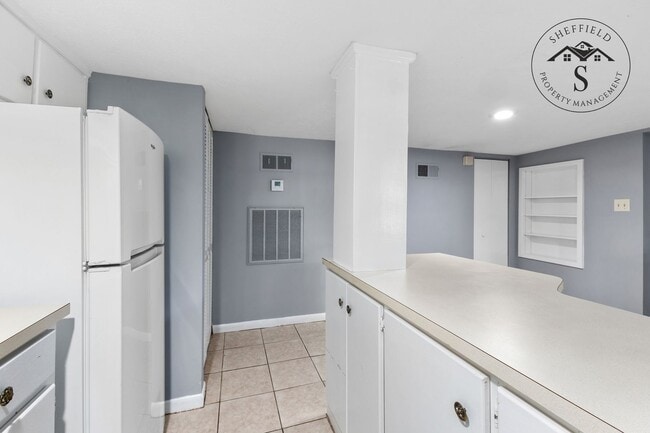 Photo - Charming 1 Bedroom, 1 Bath Duplex in Lakebottom – Ideal Location!