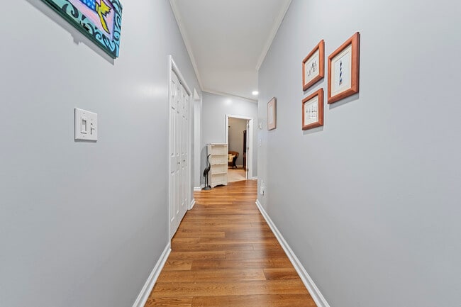 Photo - 5433 Village Dr NW