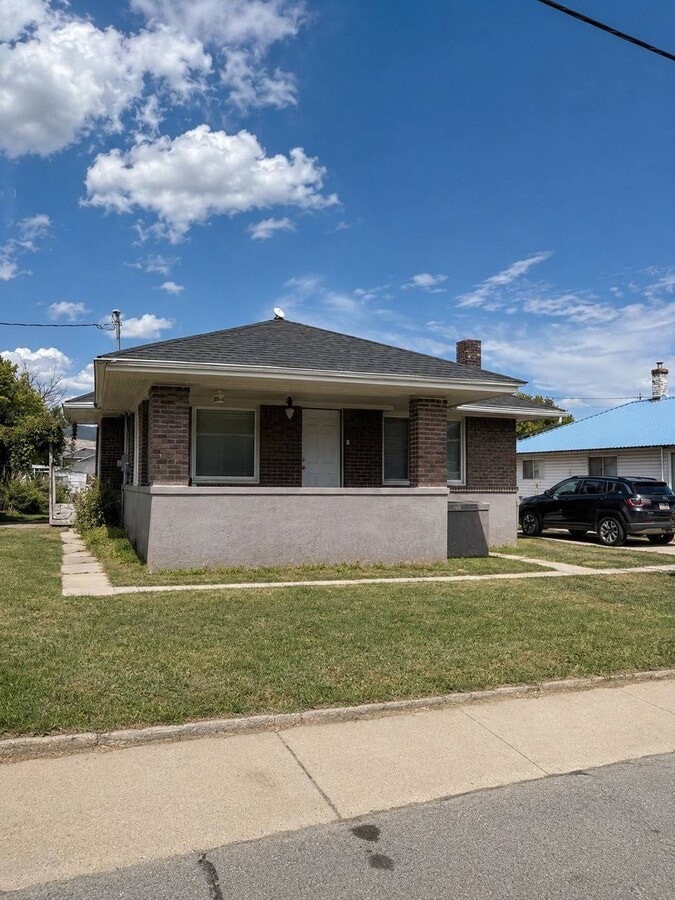 Photo - 137 E Center St