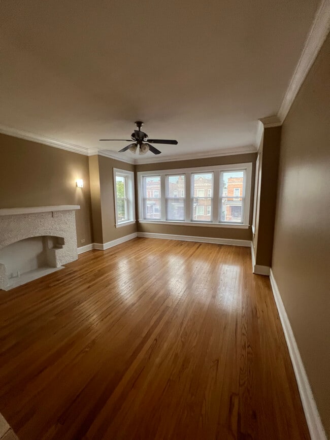 Photo - 1022 N Menard Ave Unit 2