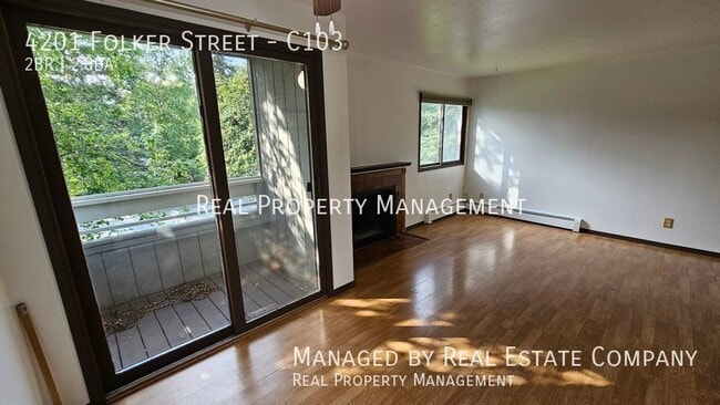 Photo - 4201 Folker St