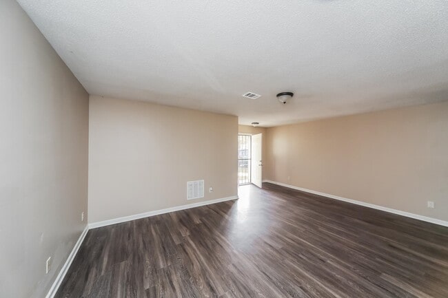 Photo - 4663 Royal View Dr