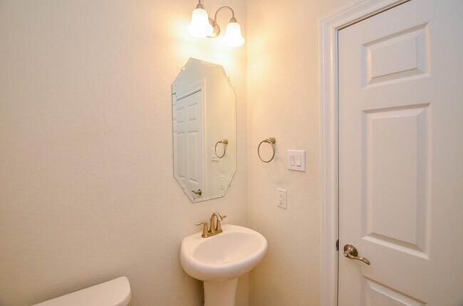 Photo - 24915 Meadowthorn Crest Ln