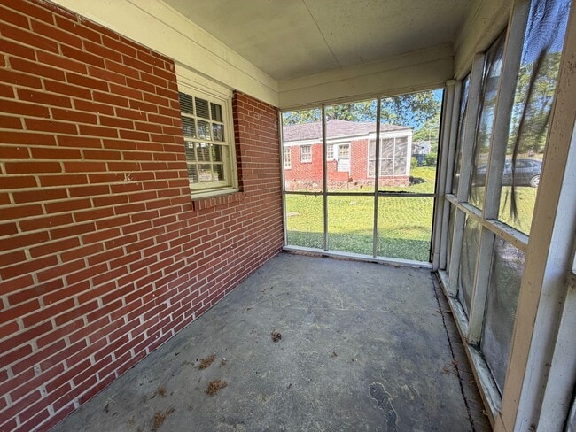 Photo - 419 N Elm St NW Unit 419 North Elm St.