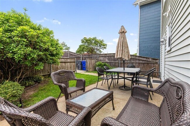 Photo - 510 Wickenden St Unit 3