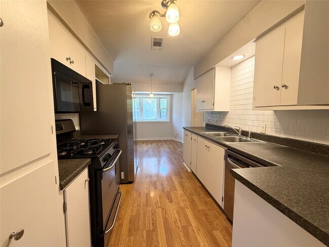 Photo - 6301 Emory Ln