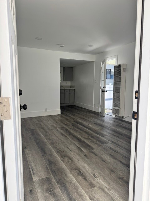 Building Photo - 621 Manhattan Avenue Unit Lower