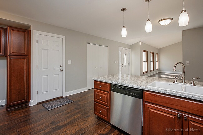 Photo - 334 Hillcrest Ln