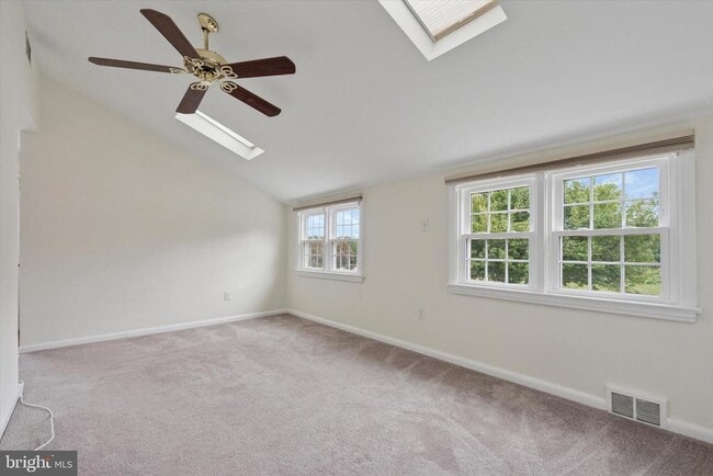 Building Photo - 607 Monument Ave Rental