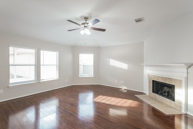 Photo - 3830 Lake Ballinger Ln