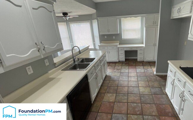 Photo - 8215 Timber Creek Dr