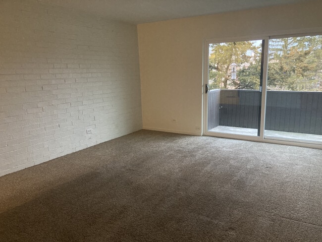 Photo - 513 Timber Ridge Dr