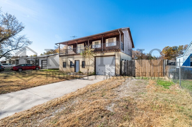 Photo - 4557 S Oak Ave