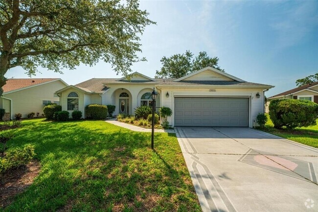 Building Photo - 25316 Crestwater Dr Rental