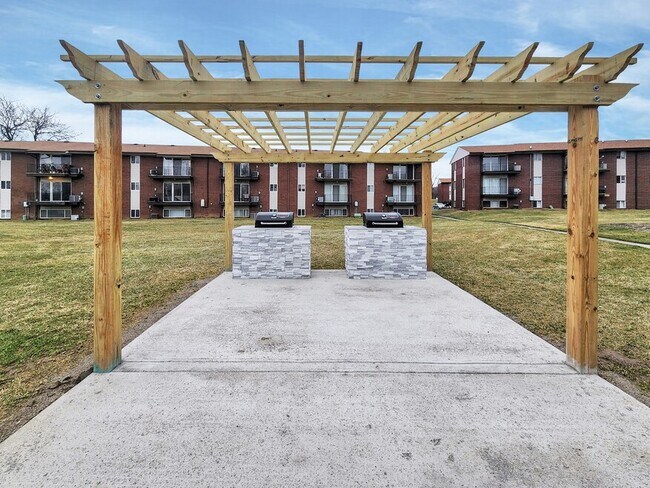 Sawmill Apartments