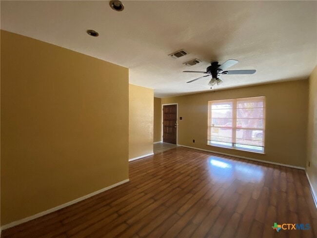 Photo - 1613 Miranda Ave
