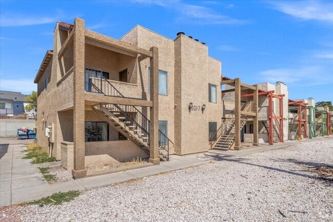 Building Photo - Winwood Unit Winwood 1 Rental