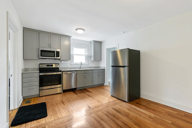 Photo - 5309 Gillespie Ave