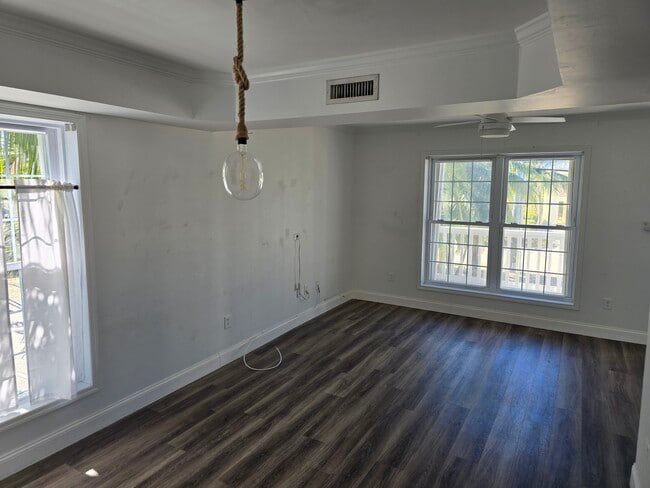 Photo - 374 73rd St #6