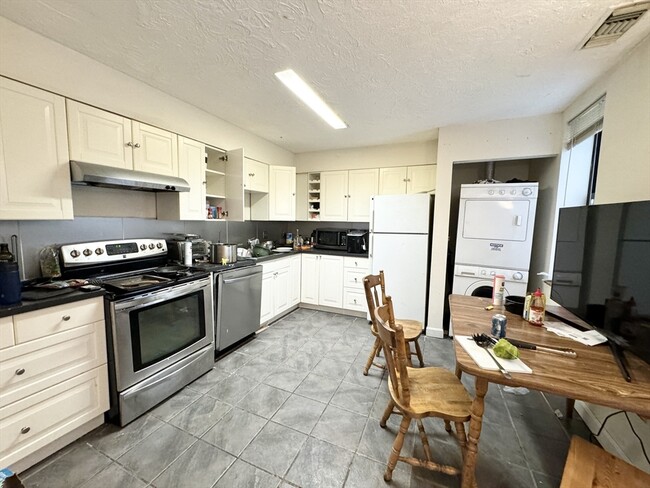 Photo - 73 Gainsborough St Condo Unit 101