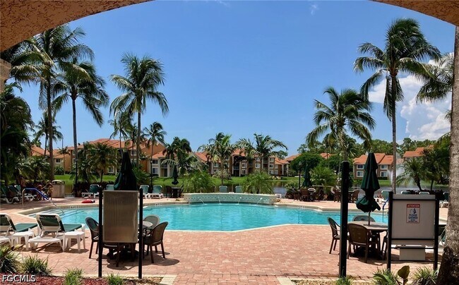 Building Photo - 1185 Wildwood Lakes Blvd Unit 205