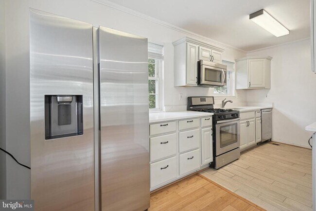 Photo - 5817 Greentree Rd