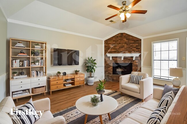 Photo - 7600 Lowrance Rd