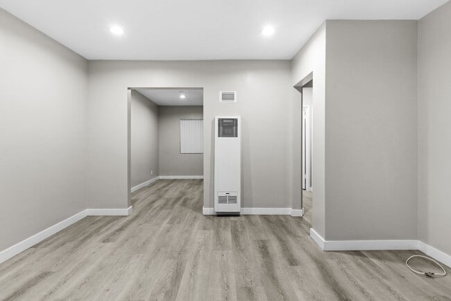 Photo - 113 S Lillie Ave Unit 113-03