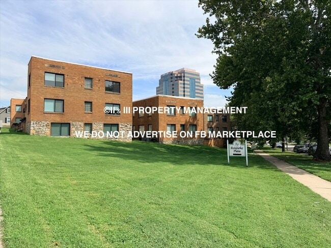 Photo - 4509 Roanoke Pkwy