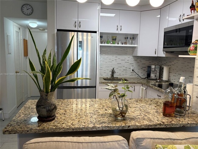 Photo - 98 Westbury E Unit 98