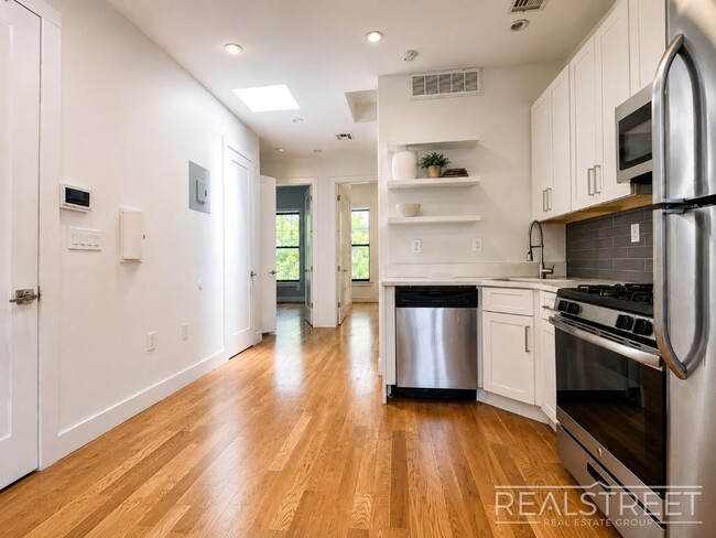 Photo - Stunning 3 bed 1.5 Bath w. Balcony in Bedstuy! Unit 1