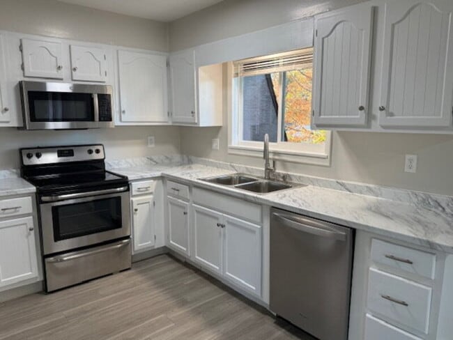 Building Photo - 3373 S Alcott St Unit #4