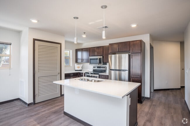 Type 5 - 2BR, 1BA - 935SF - Kitchen