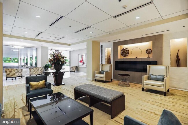 Photo - 5101 RIVER Rd Unidad 618