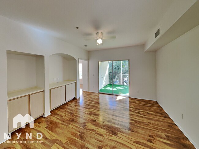 Photo - 829 Camargo Way Unit 306